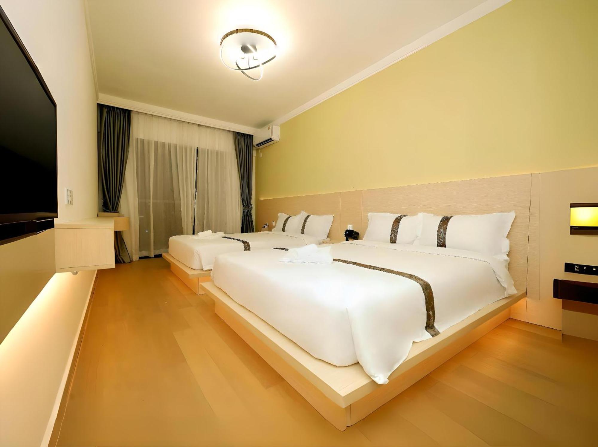 X One Hotel 4*