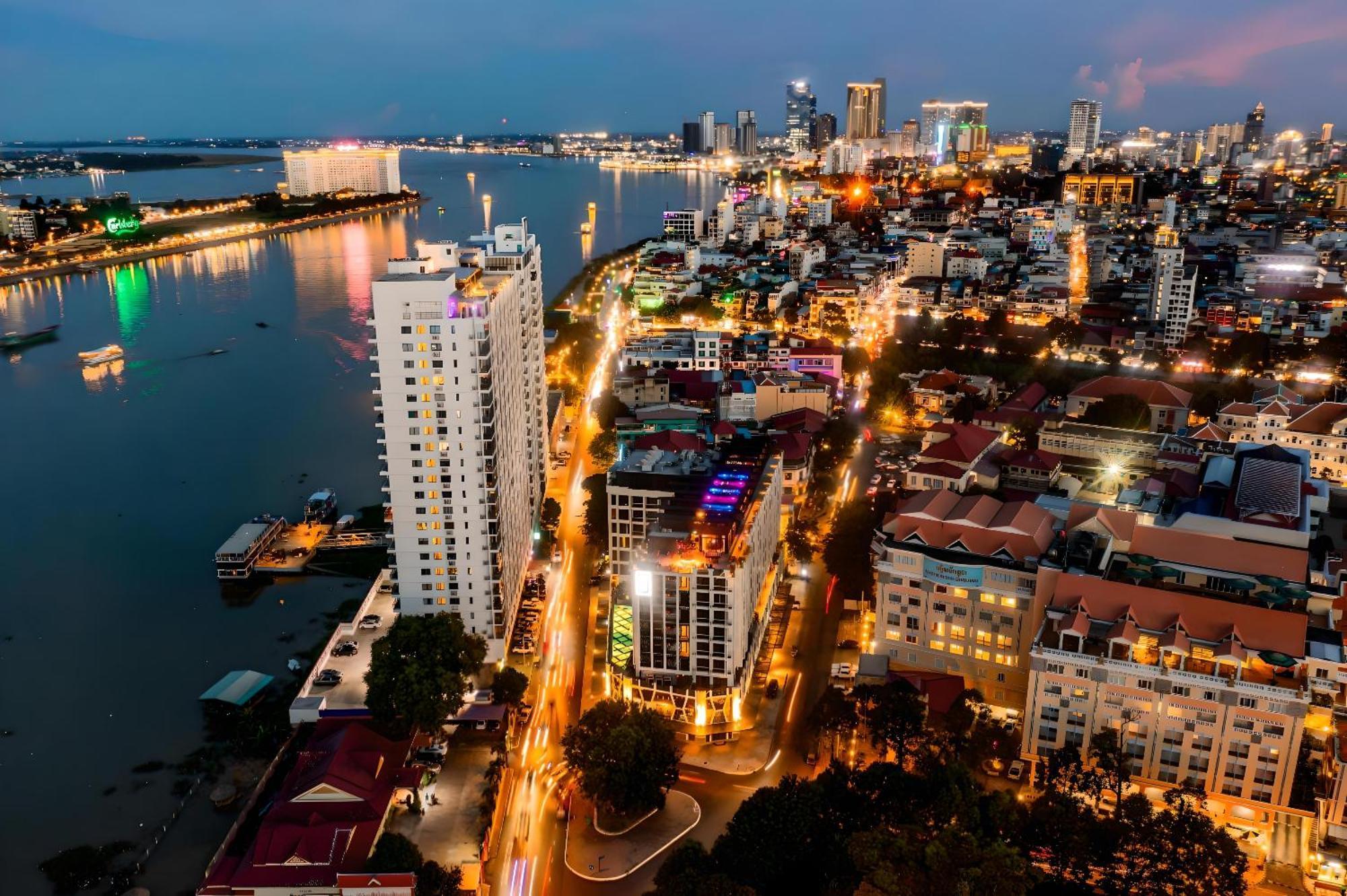 X One 4* Phnom Penh