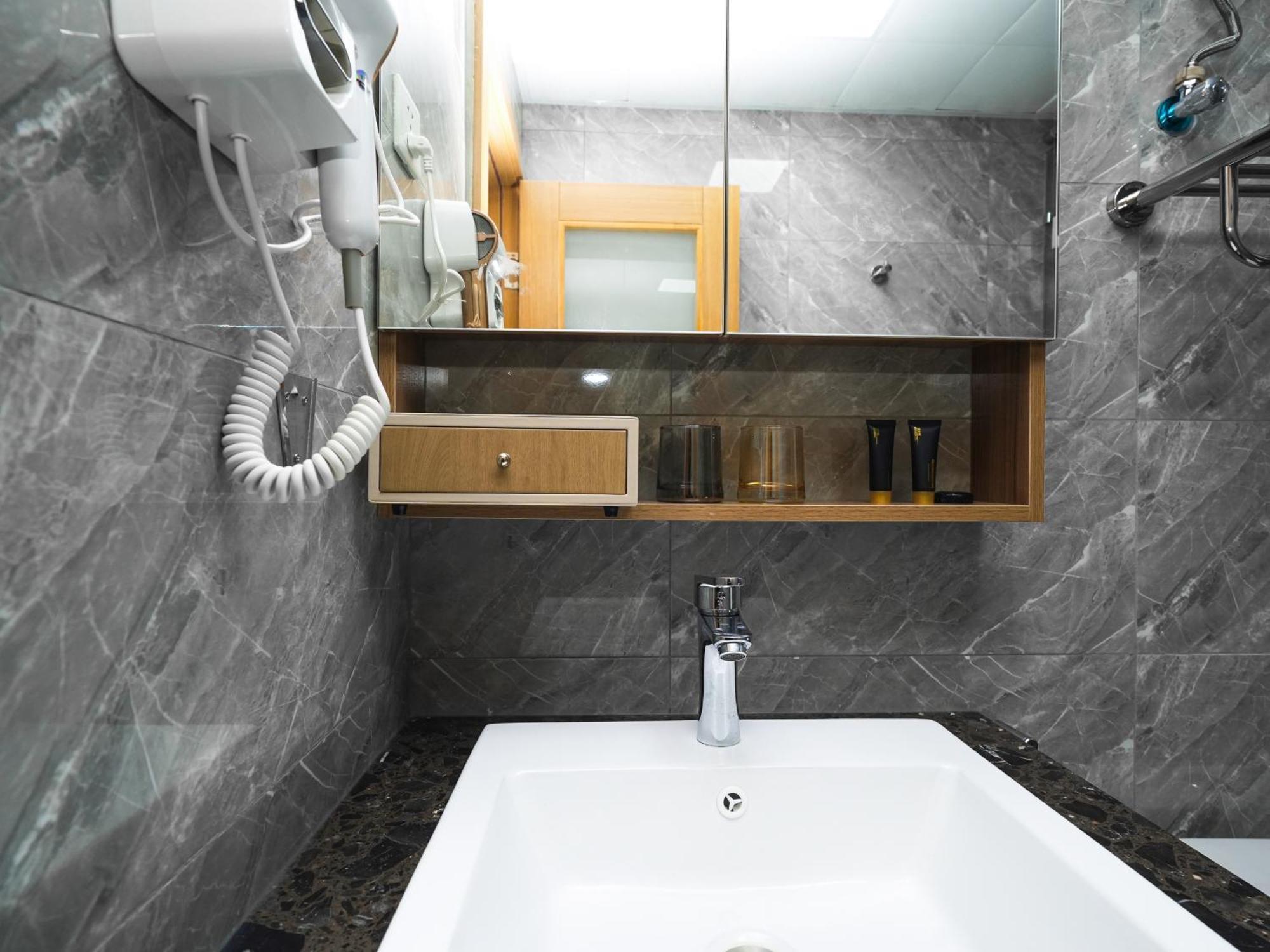 Hotel X One 4*